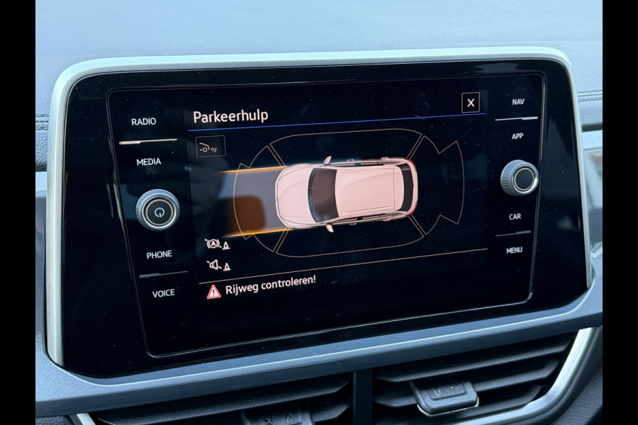 Volkswagen T-Roc 1.5 TSI Style | Camera | Apple Carplay | Trekhaak | IQ Light
