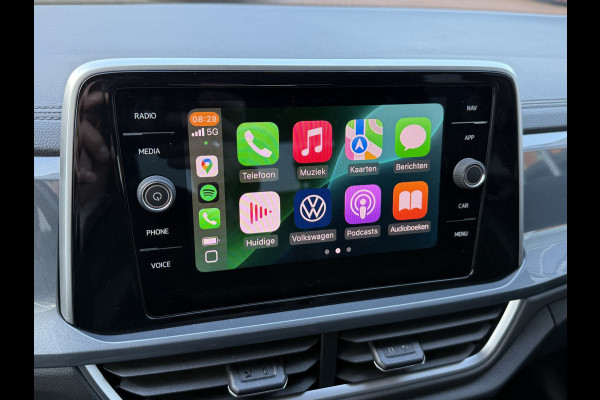 Volkswagen T-Roc 1.5 TSI Style | Camera | Apple Carplay | Trekhaak | IQ Light
