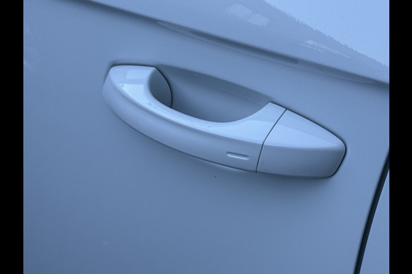 Volkswagen T-Roc 1.5 TSI Style | Camera | Apple Carplay | Trekhaak | IQ Light