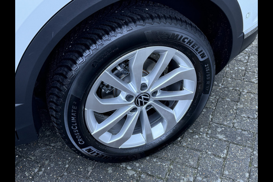 Volkswagen T-Roc 1.5 TSI Style | Camera | Apple Carplay | Trekhaak | IQ Light
