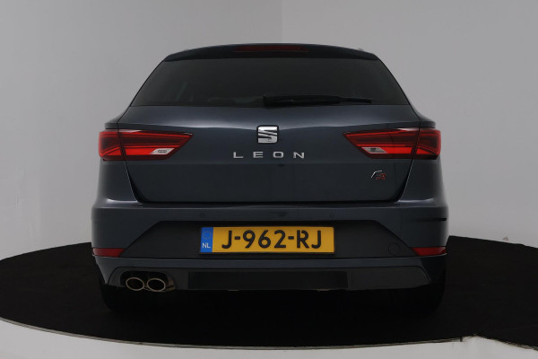 Seat Leon ST 1.5 TSI FR Ultimate Edition (SFEERVERLICHTING, STOELVERWARMING, NAVIGATIE CARPLAY, CRUISE ADAPTIEF, SENSOREN)