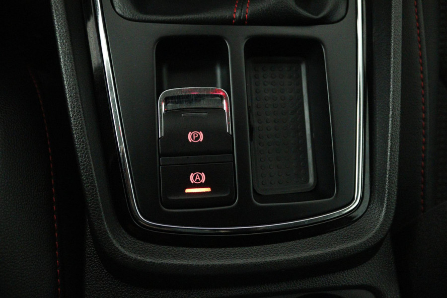 Seat Leon ST 1.5 TSI FR Ultimate Edition (SFEERVERLICHTING, STOELVERWARMING, NAVIGATIE CARPLAY, CRUISE ADAPTIEF, SENSOREN)