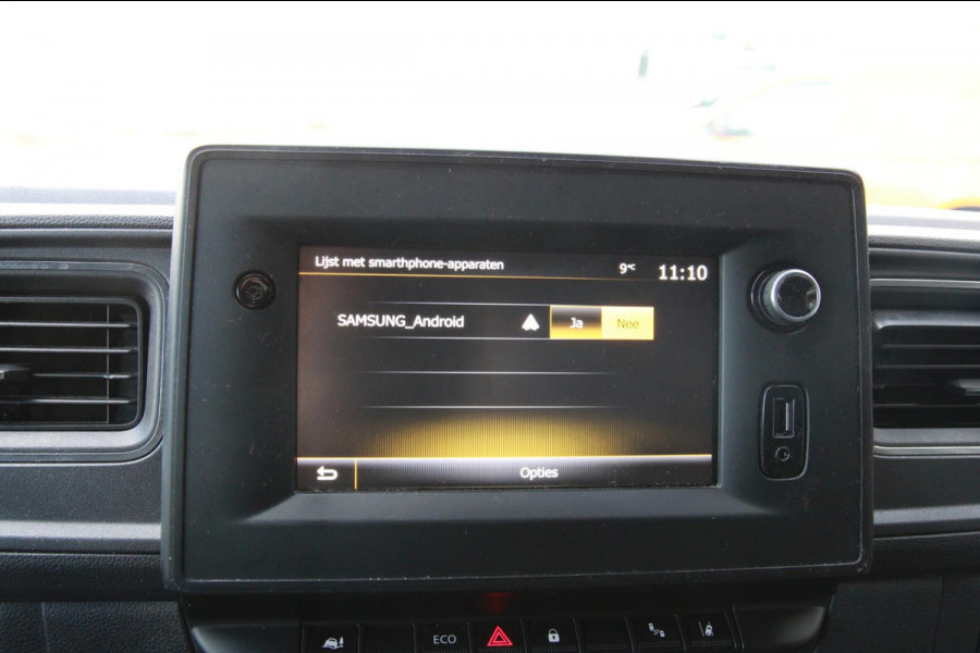 Renault Master T33 2.3 dCi 135PK L2H2 Work Edition / Trekhaak / Camera / App connect