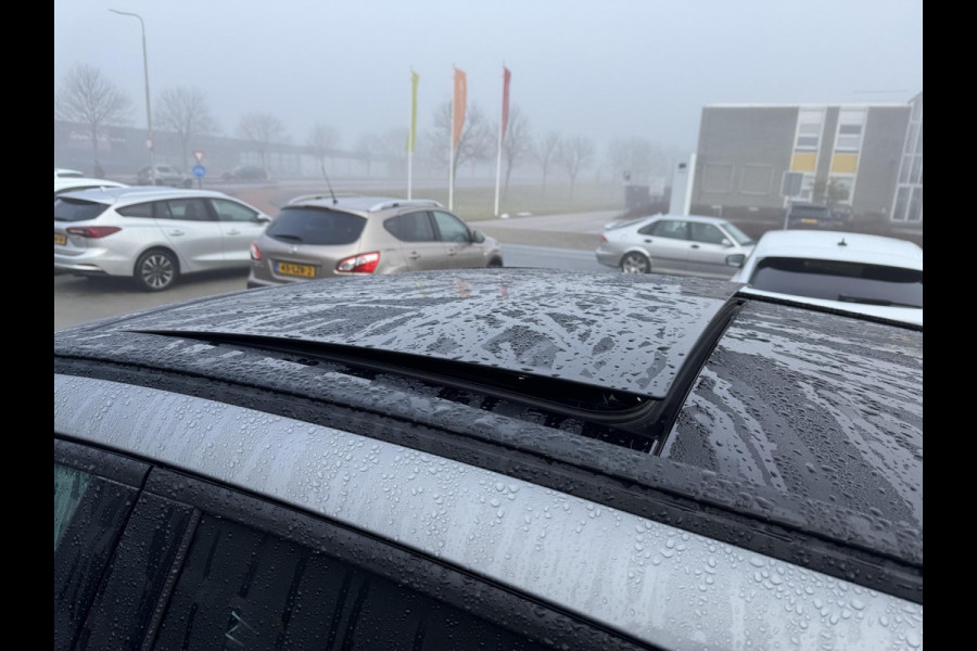 Ford Kuga 2.5 PHEV ST-Line 225pk | Winterpack | Panorama Dak | SYNC 3 Navigatie | Privacy Glass