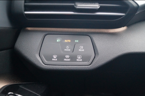 Volkswagen ID.4 First 77kWh NAVI-LED-ECC-TREKHAAK-