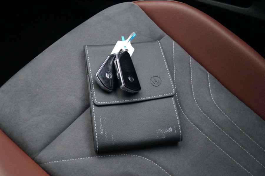 Volkswagen ID.4 First 77kWh NAVI-LED-ECC-TREKHAAK-