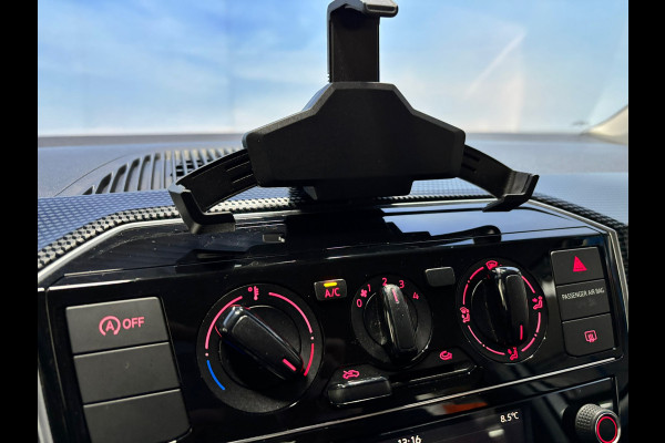 Volkswagen up! 1.0 BMT move up! Airco | Cruise | Camera | PDC