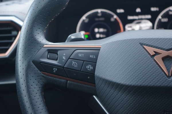 CUPRA Formentor 1.4 e-Hybrid VZ 245 PK Performance PHEV, Camera, Carplay, Adap. Cruise Control, Stuurverwarming