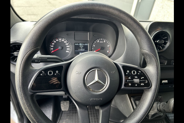 Mercedes-Benz Sprinter 317 CDI L2 H2 MBUX / Trekhaak / Camera / Parkeersensoren / Navigatie / Airco / 270 Graden achterdeuren