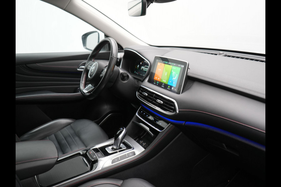 MG EHS 1.5 TGDI Luxury Plug In Hybrid 258pk PHEV | Panodak | 360 Camera | Adaptive Cruise | Lederen Sportstoelen Verwarmd | Blis | Apple Carplay | Keyless | Sfeerverlichting | Navigatie | Virtual | DAB+ |