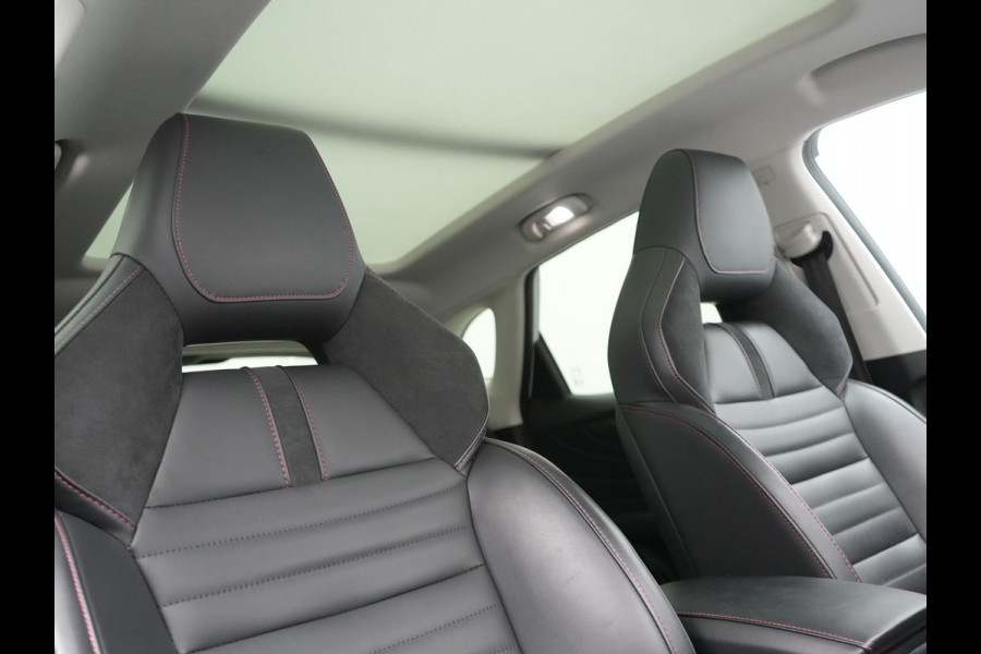 MG EHS 1.5 TGDI Luxury Plug In Hybrid 258pk PHEV | Panodak | 360 Camera | Adaptive Cruise | Lederen Sportstoelen Verwarmd | Blis | Apple Carplay | Keyless | Sfeerverlichting | Navigatie | Virtual | DAB+ |