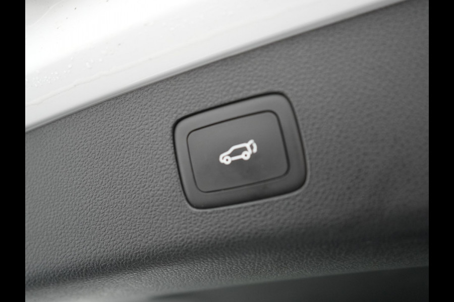 MG EHS 1.5 TGDI Luxury Plug In Hybrid 258pk PHEV | Panodak | 360 Camera | Adaptive Cruise | Lederen Sportstoelen Verwarmd | Blis | Apple Carplay | Keyless | Sfeerverlichting | Navigatie | Virtual | DAB+ |