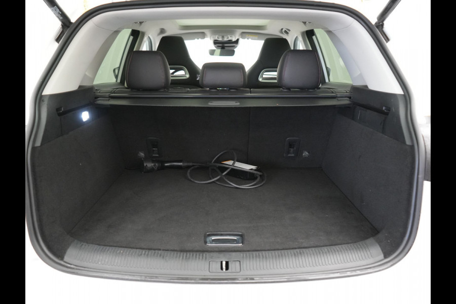 MG EHS 1.5 TGDI Luxury Plug In Hybrid 258pk PHEV | Panodak | 360 Camera | Adaptive Cruise | Lederen Sportstoelen Verwarmd | Blis | Apple Carplay | Keyless | Sfeerverlichting | Navigatie | Virtual | DAB+ |