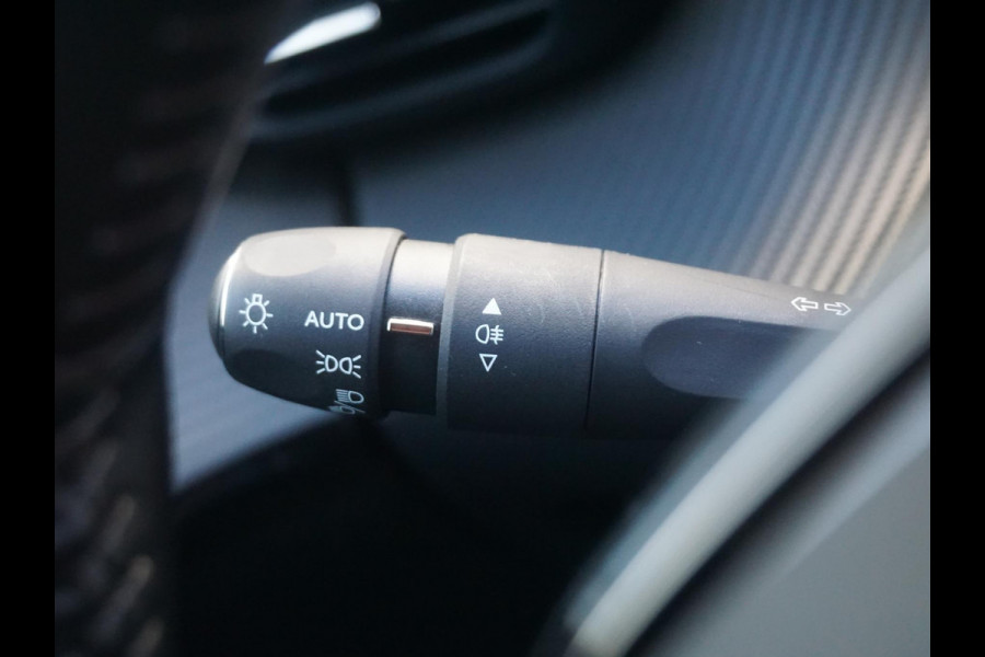 Peugeot e-208 EV Allure Première 50 kWh