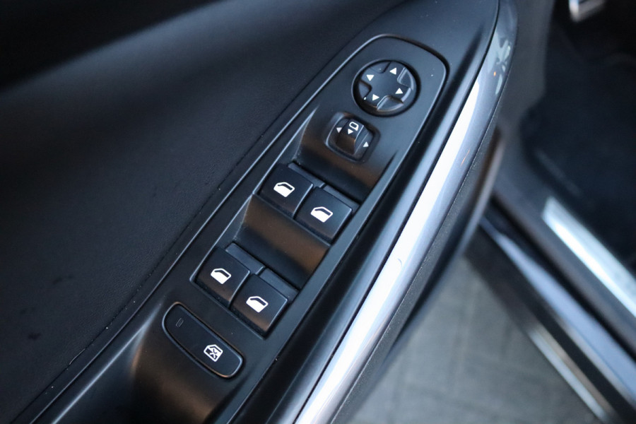 Opel Grandland X 1.2 Turbo 130PK Automaat Ultimate Trekhaak/Keyfree/Camera/Parkeerhulp