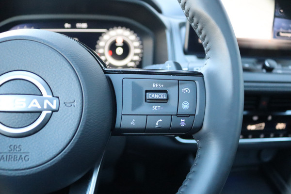 Nissan QASHQAI 1.3DIG-T MHEV 158PK Automaat N-Connecta Pano-dak/Winter-pack/Elektr.-klep/Head-Up/Adapt.-cruise