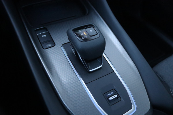 Nissan QASHQAI 1.3DIG-T MHEV 158PK Automaat N-Connecta Pano-dak/Winter-pack/Elektr.-klep/Head-Up/Adapt.-cruise