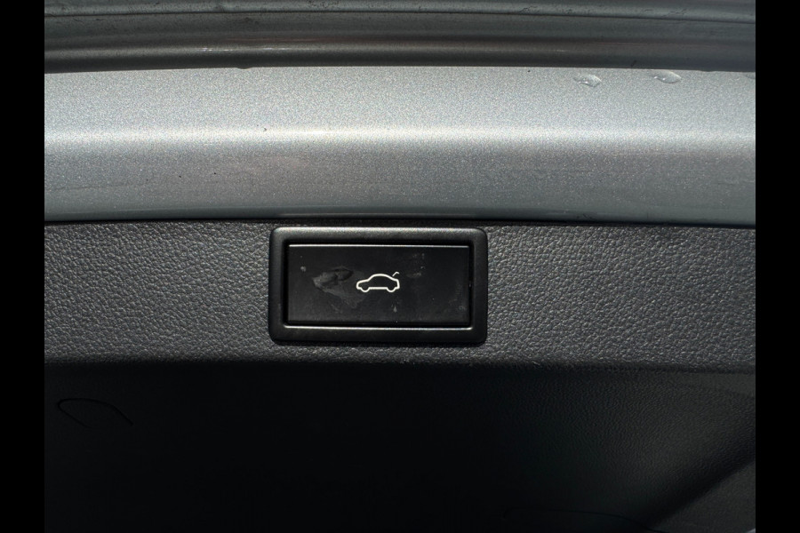 Škoda Octavia Combi TSI iV 204PK PHEV BUSINESS EDITION LEDER/VIRTUAL/HEAD-UP