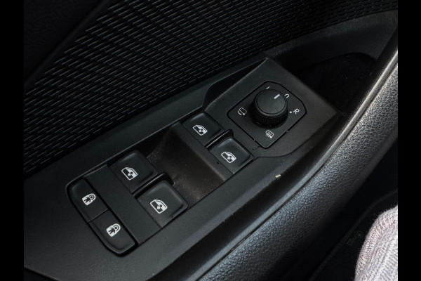 Škoda Octavia Combi TSI iV 204PK PHEV BUSINESS EDITION LEDER/VIRTUAL/HEAD-UP