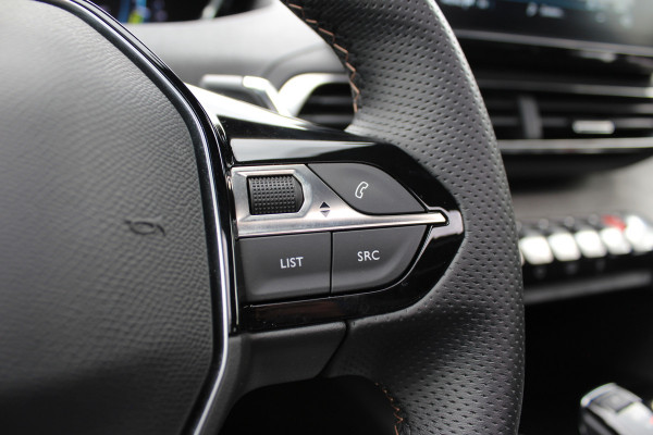 Peugeot 3008 1.6 HYbrid 225 GT | Panoramadak | All-season | BLIS | Adaptieve Cruise | Navigatie