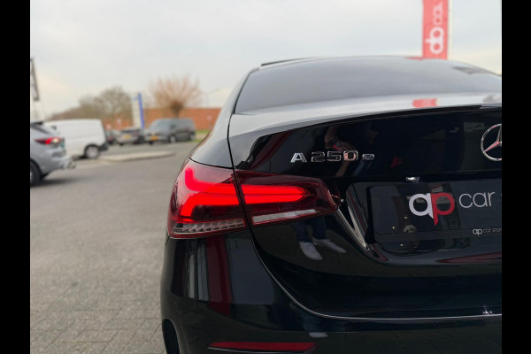 Mercedes-Benz A-Klasse 250 e AMG pakket Panorama