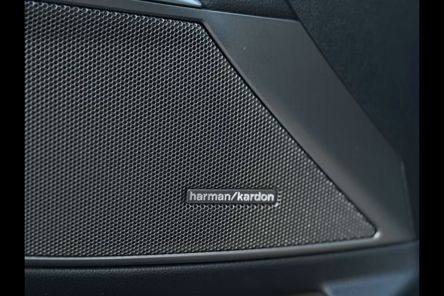 BMW 3 Serie Touring 320d xDrive M-SPORT ** LED, NAVI+, LEDER, PANORAMA, H&K SOUND, HuD, TREKH, 19-inch LMV ** 1e EIG - UNFALLFREI ** ** INFORMEER OOK NAAR ONZE AANTREKKELIJKE FINANCIAL-LEASE TARIEVEN **