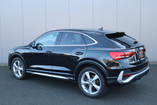 Audi Q3 Sportback 45 TFSI e PHEV Automaat S Edition Navigatie/Elektr.-trekhaak/Stoelverwarming/19-Inch/Keyfree