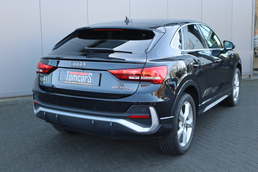 Audi Q3 Sportback 45 TFSI e PHEV Automaat S Edition Navigatie/Elektr.-trekhaak/Stoelverwarming/19-Inch/Keyfree