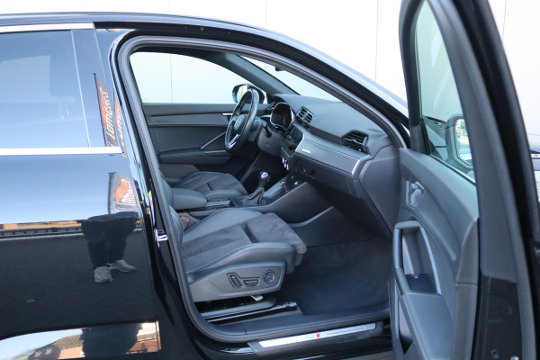 Audi Q3 Sportback 45 TFSI e PHEV Automaat S Edition Navigatie/Elektr.-trekhaak/Stoelverwarming/19-Inch/Keyfree