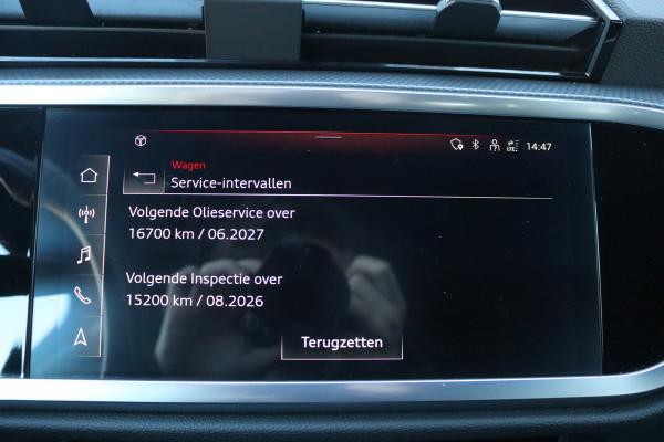 Audi Q3 Sportback 45 TFSI e PHEV Automaat S Edition Navigatie/Elektr.-trekhaak/Stoelverwarming/19-Inch/Keyfree