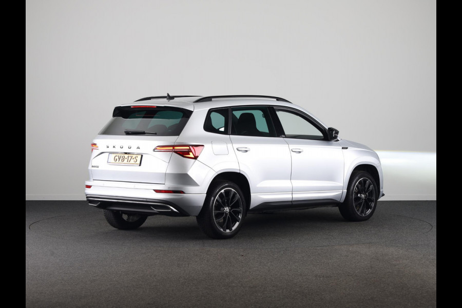 Škoda Karoq 1.5 TSI ACT Sportline Business 150pk | Parkeercamera achter | 18 inch Lichtmetalen velgen | Climatronic |