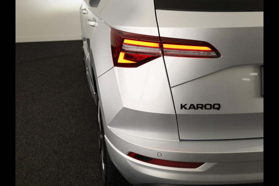 Škoda Karoq 1.5 TSI ACT Sportline Business 150pk | Parkeercamera achter | 18 inch Lichtmetalen velgen | Climatronic |