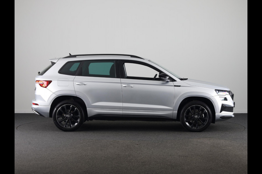 Škoda Karoq 1.5 TSI ACT Sportline Business 150pk | Parkeercamera achter | 18 inch Lichtmetalen velgen | Climatronic |