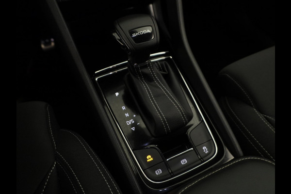 Škoda Karoq 1.5 TSI ACT Sportline Business 150pk | Parkeercamera achter | 18 inch Lichtmetalen velgen | Climatronic |