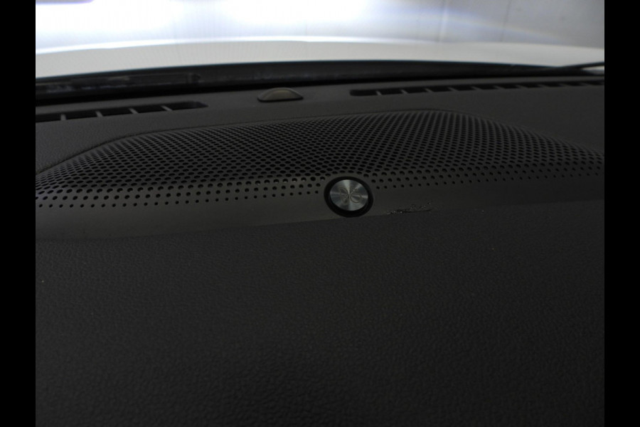 Ford Kuga 2.5 PHEV Plug-In ST-Line X TREKH./NAVI/HEAD-UP/LED/B&O/18"LMV!