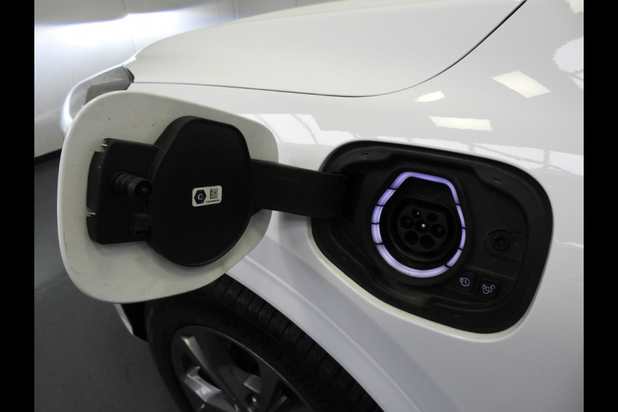 Ford Kuga 2.5 PHEV Plug-In ST-Line X TREKH./NAVI/HEAD-UP/LED/B&O/18"LMV!