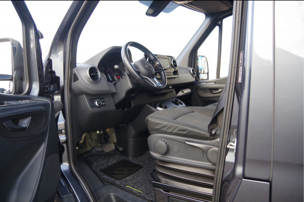 Mercedes-Benz Sprinter 319 3.0 CDI V6 L2H1 3-ZITS, AUT. LED, 3.5T TREKHAAK, MBUX 10'', CAMERA, CRUISE, NAVI, CLIMA, PARKEERSENSOREN