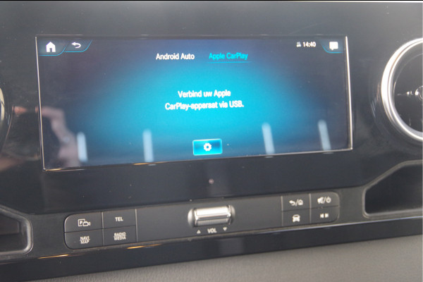 Mercedes-Benz Sprinter 319 3.0 CDI V6 L2H1 3-ZITS, AUT. LED, 3.5T TREKHAAK, MBUX 10'', CAMERA, CRUISE, NAVI, CLIMA, PARKEERSENSOREN