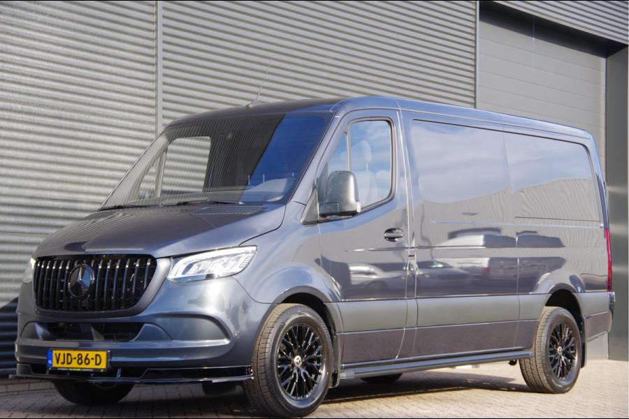 Mercedes-Benz Sprinter 319 3.0 CDI V6 L2H1 3-ZITS, AUT. LED, 3.5T TREKHAAK, MBUX 10'', CAMERA, CRUISE, NAVI, CLIMA, PARKEERSENSOREN