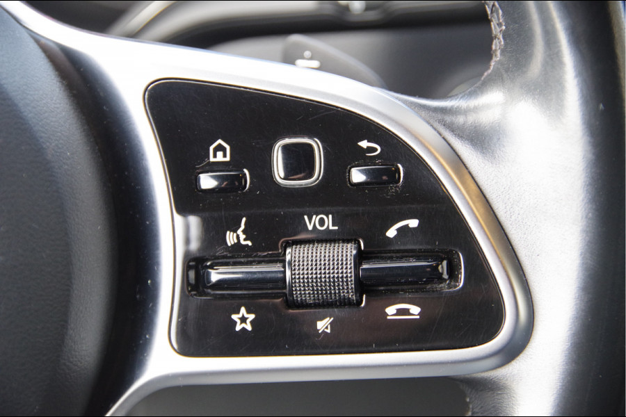 Mercedes-Benz Sprinter 319 3.0 CDI V6 L2H1 3-ZITS, AUT. LED, 3.5T TREKHAAK, MBUX 10'', CAMERA, CRUISE, NAVI, CLIMA, PARKEERSENSOREN