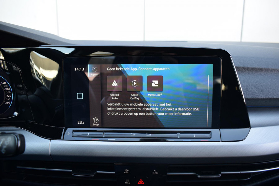 Volkswagen Golf Variant 1.0 TSI Life | Apple CarPlay | ACC | Climate | 17” LM | NAP