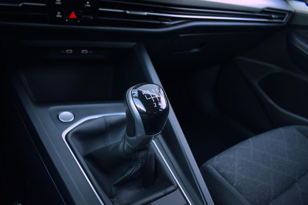 Volkswagen Golf Variant 1.0 TSI Life | Apple CarPlay | ACC | Climate | 17” LM | NAP