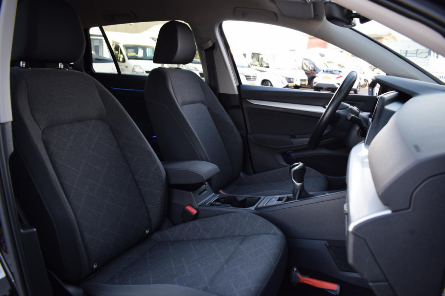 Volkswagen Golf Variant 1.0 TSI Life | Apple CarPlay | ACC | Climate | 17” LM | NAP