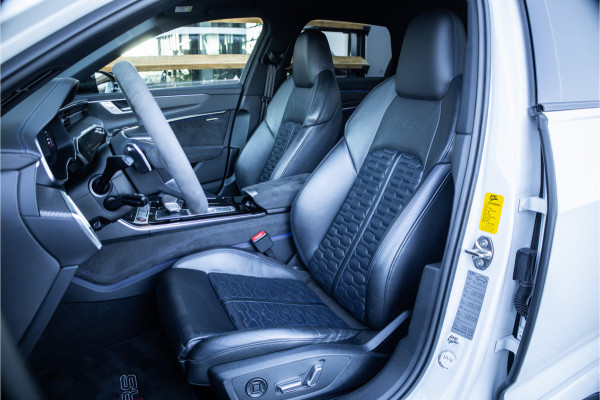 Audi RS6 C8 Avant 4.0 TFSI Quattro 740PK - RS Dynamic+ | 25jahre | Akrapovic | Keramisch | 3D Camera