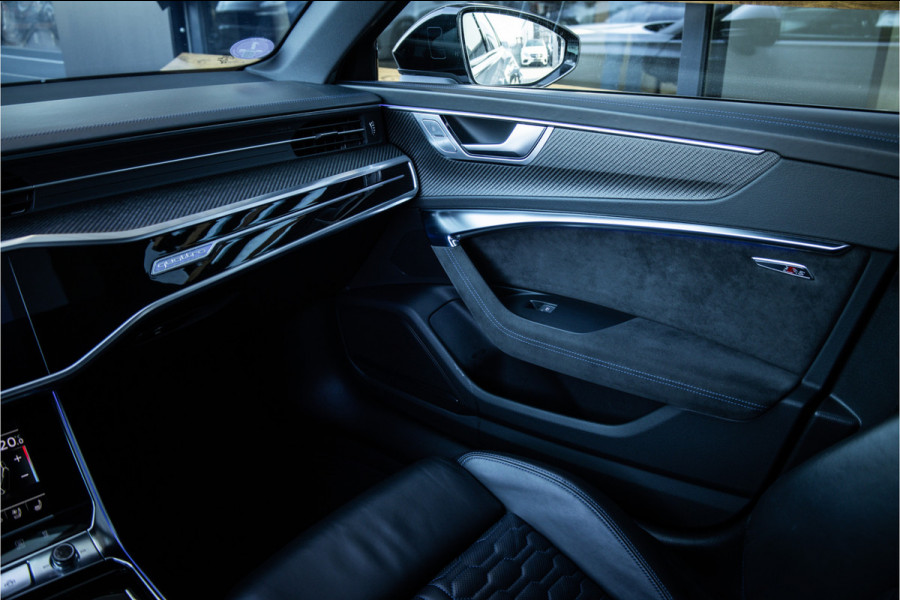 Audi RS6 C8 Avant 4.0 TFSI Quattro 740PK - RS Dynamic+ | 25jahre | Akrapovic | Keramisch | 3D Camera