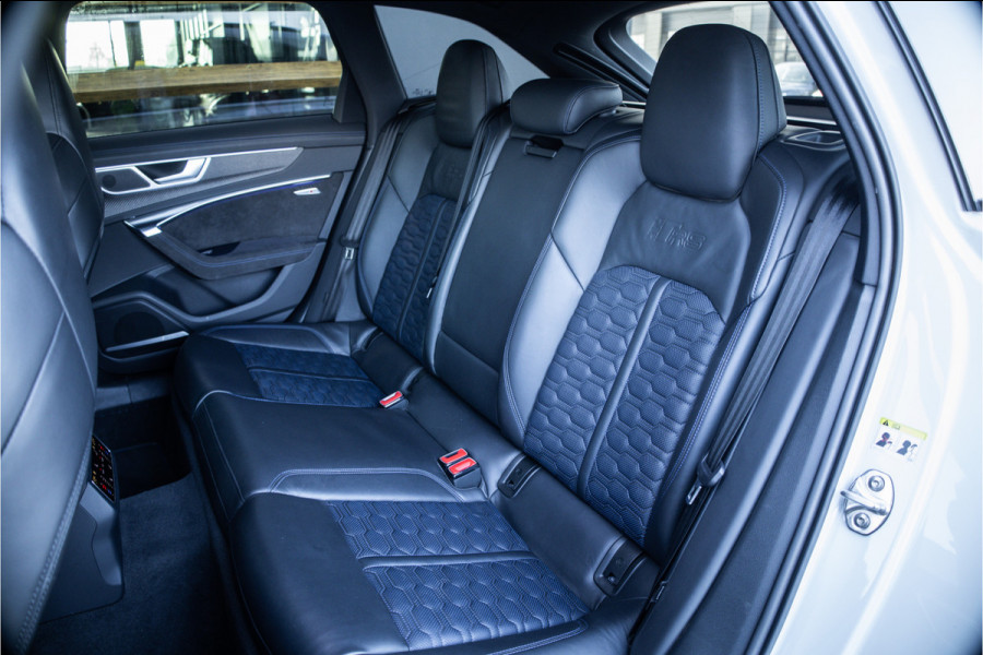 Audi RS6 C8 Avant 4.0 TFSI Quattro 740PK - RS Dynamic+ | 25jahre | Akrapovic | Keramisch | 3D Camera