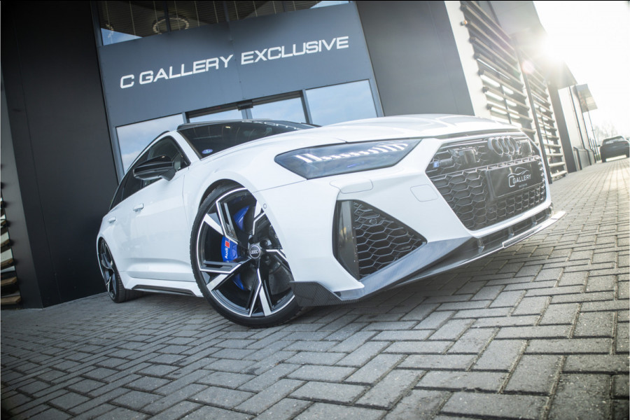 Audi RS6 C8 Avant 4.0 TFSI Quattro 740PK - RS Dynamic+ | 25jahre | Akrapovic | Keramisch | 3D Camera