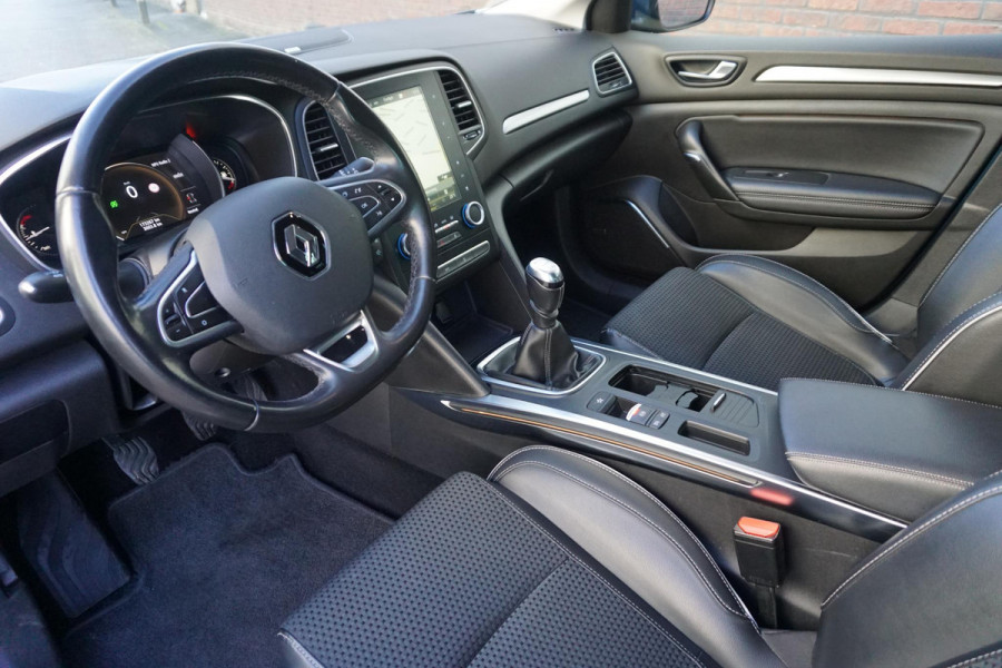 Renault Mégane Estate 1.2 TCe 130PK Bose/Trekhaak/17Inch.LMV/ Nette auto!