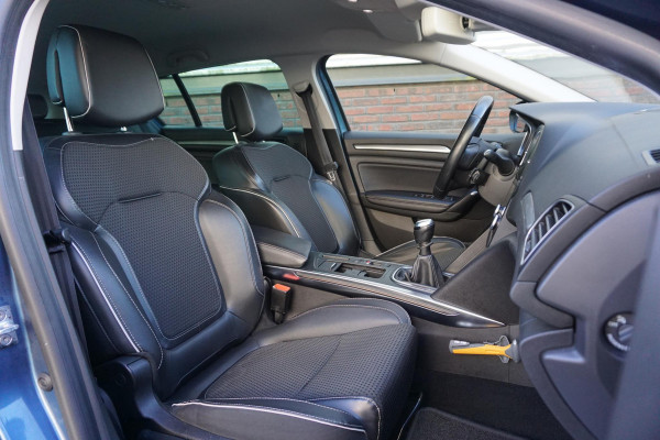 Renault Mégane Estate 1.2 TCe 130PK Bose/Trekhaak/17Inch.LMV/ Nette auto!