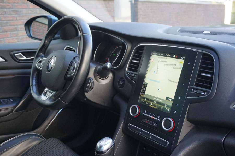 Renault Mégane Estate 1.2 TCe 130PK Bose/Trekhaak/17Inch.LMV/ Nette auto!